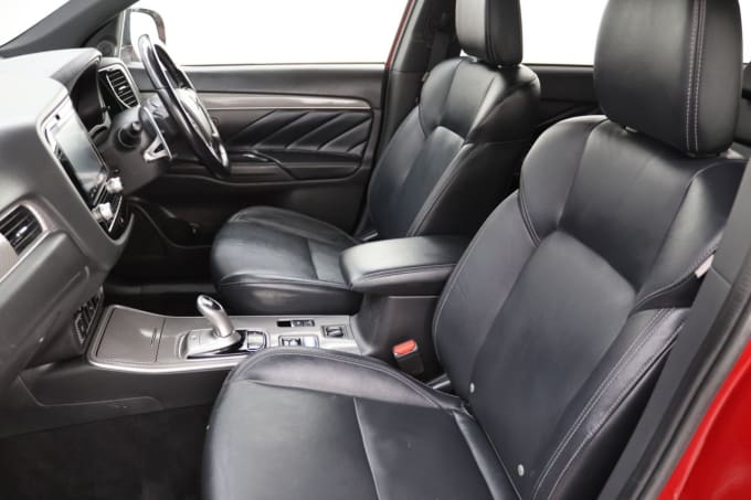 2025 Mitsubishi Outlander