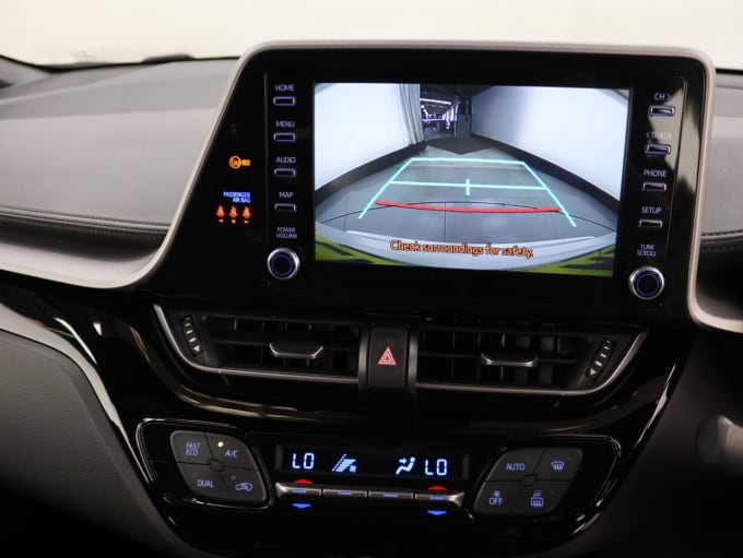 2025 Toyota C-hr