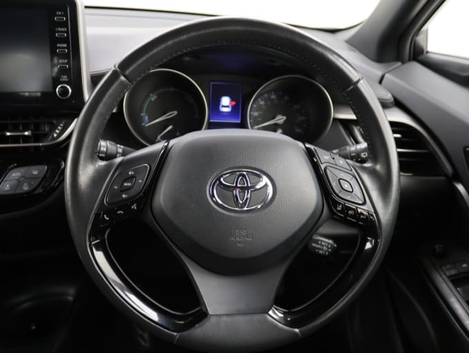 2025 Toyota C-hr