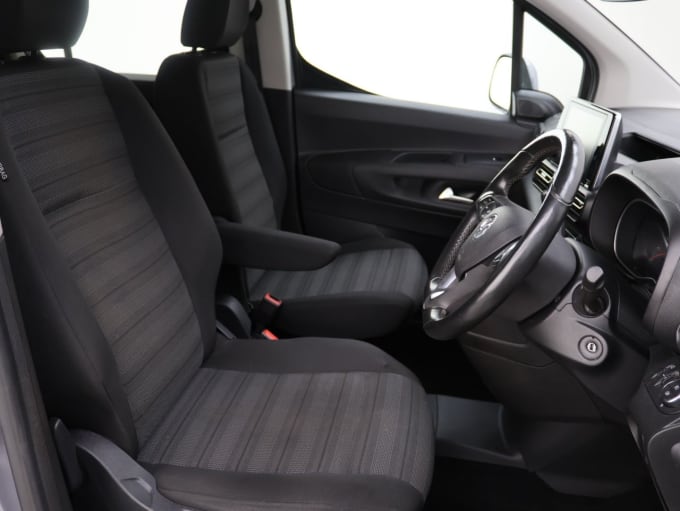 2025 Vauxhall Combo Life