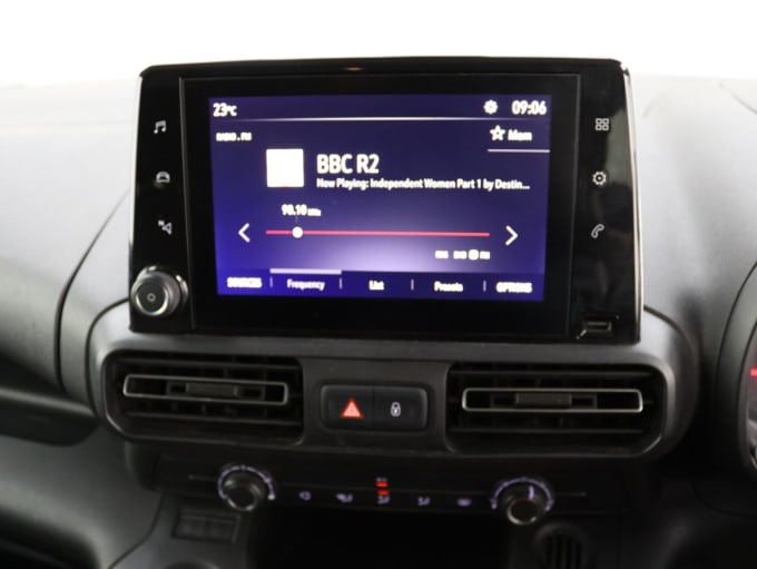 2025 Vauxhall Combo Life