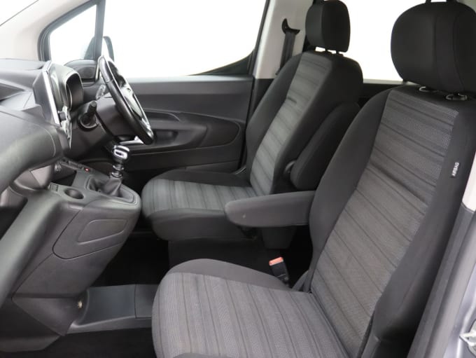 2025 Vauxhall Combo Life