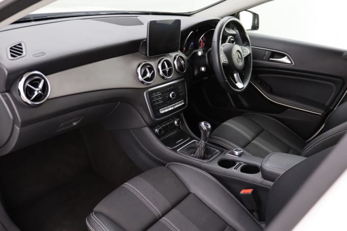2025 Mercedes-benz Gla Class