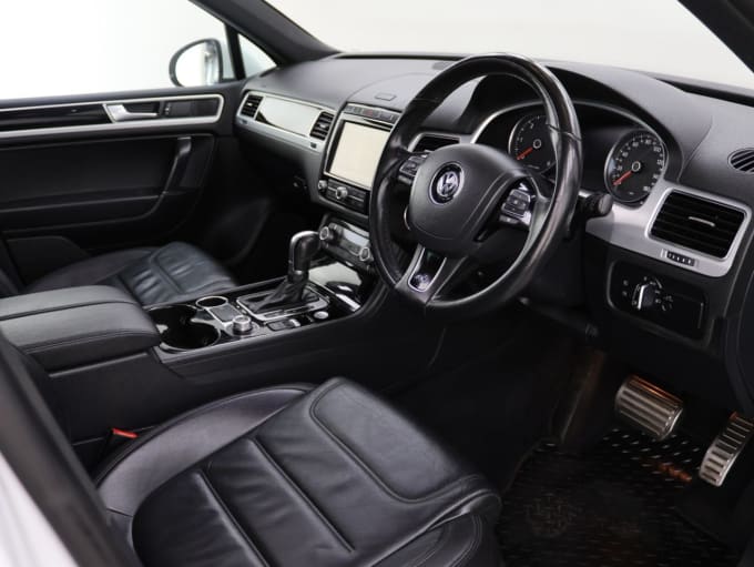 2025 Volkswagen Touareg