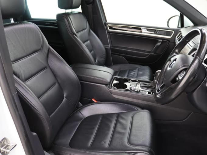 2025 Volkswagen Touareg