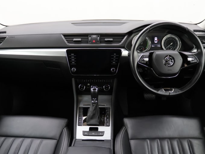 2025 Skoda Superb