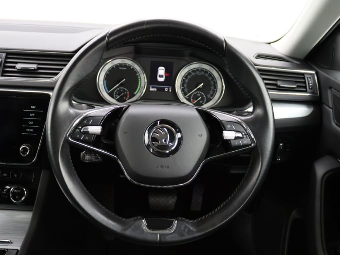 2025 Skoda Superb