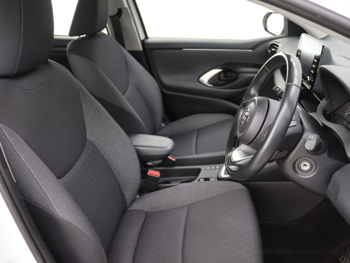 2025 Toyota Yaris