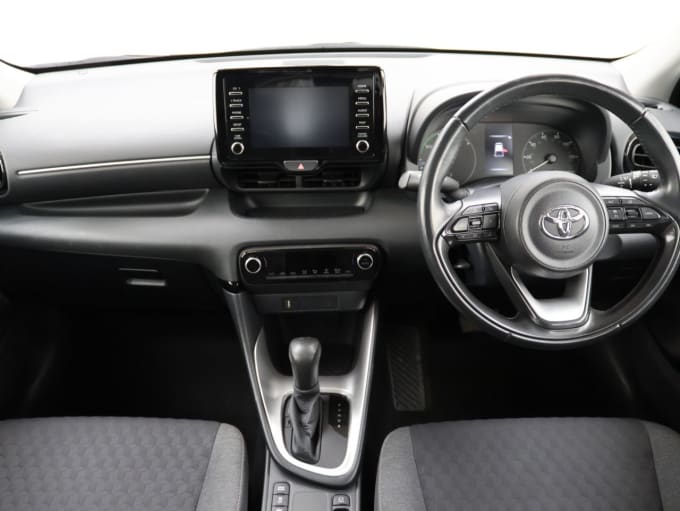 2025 Toyota Yaris
