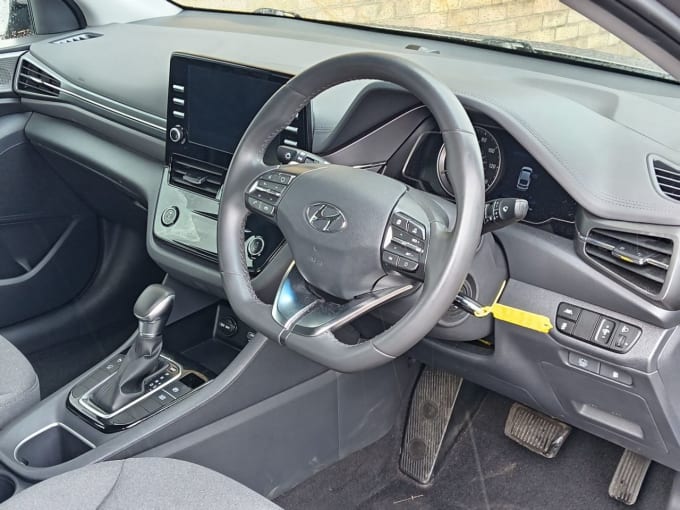2025 Hyundai Ioniq