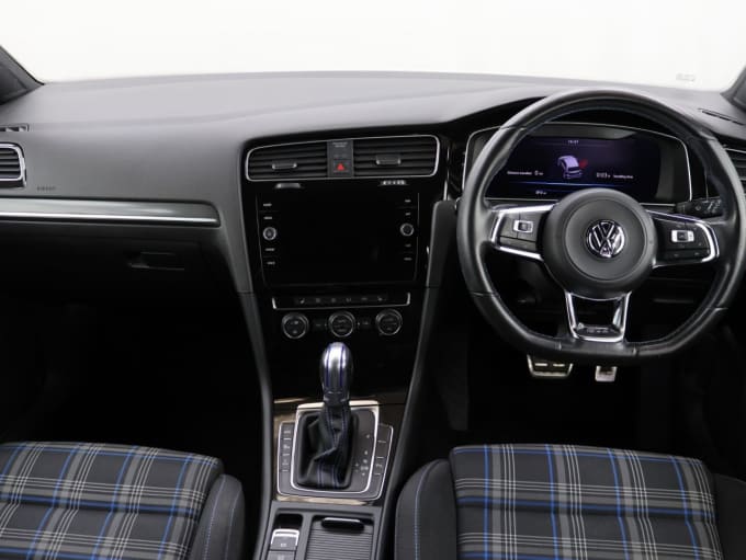 2025 Volkswagen Golf