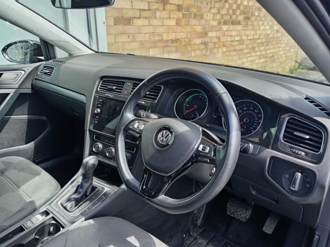 2025 Volkswagen E-golf