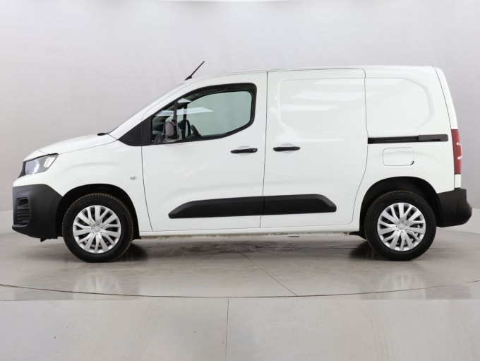 2025 Peugeot Partner