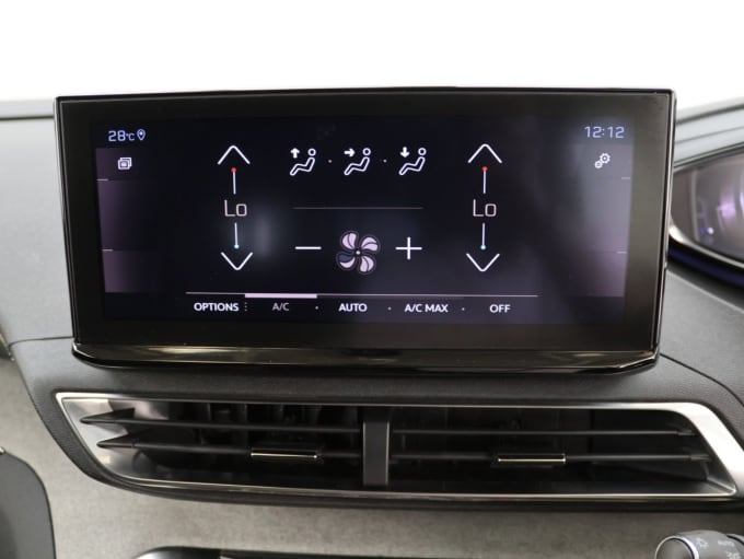 2025 Peugeot 5008