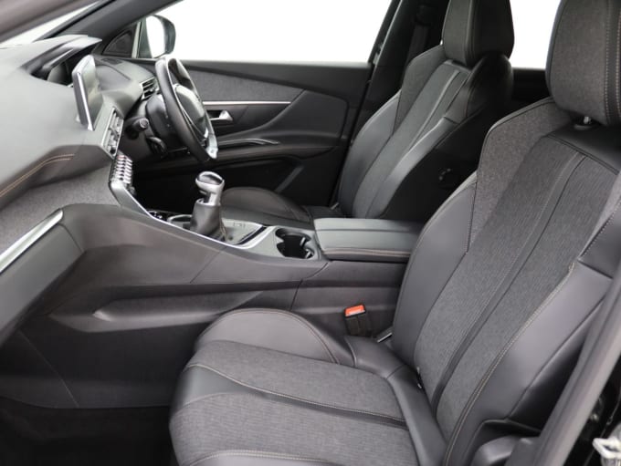 2025 Peugeot 3008