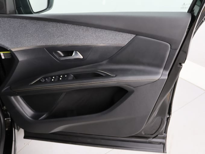2025 Peugeot 3008
