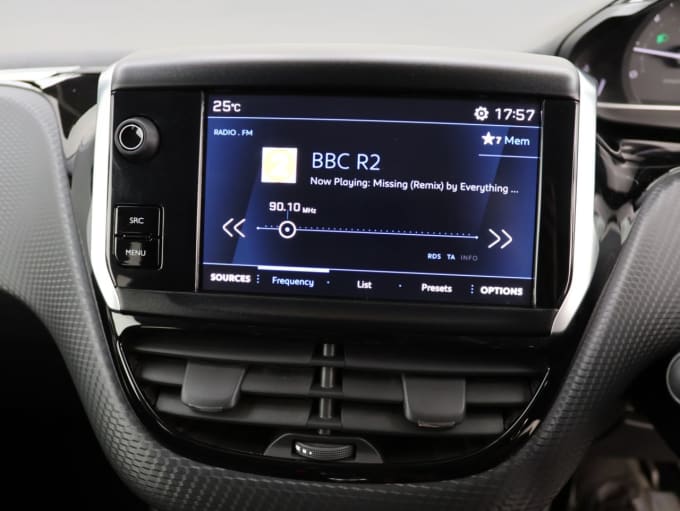2025 Peugeot 2008