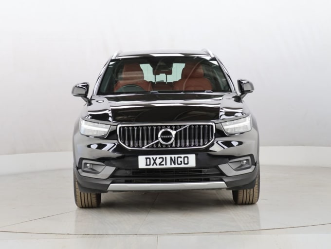 2025 Volvo Xc40
