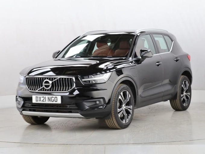 2025 Volvo Xc40