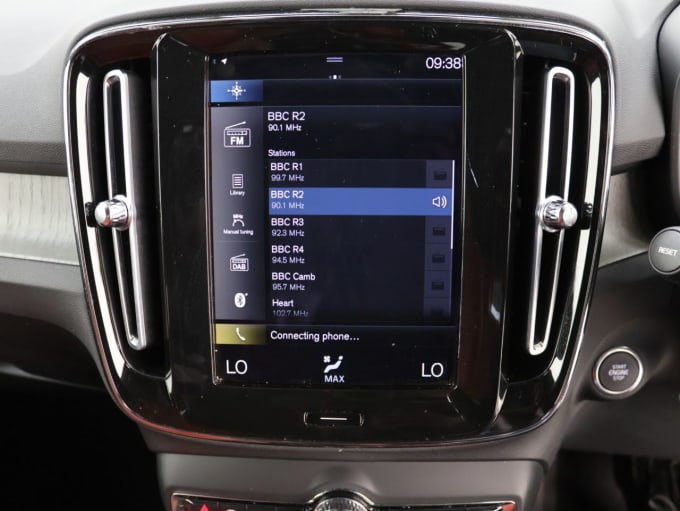 2025 Volvo Xc40