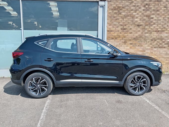 2025 Mg Mg Zs