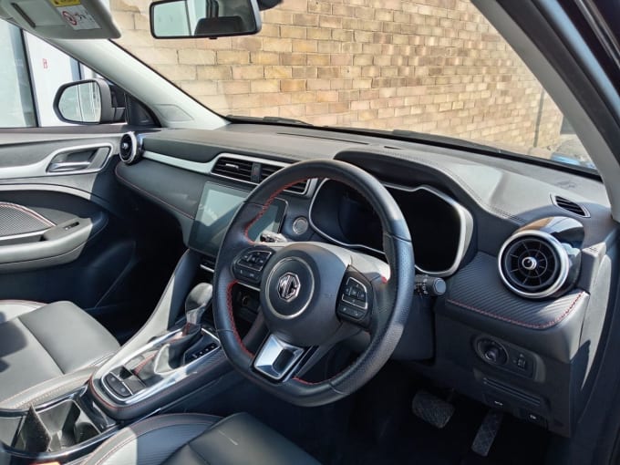 2025 Mg Mg Zs
