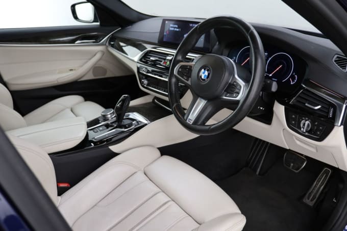 2025 BMW 5 Series