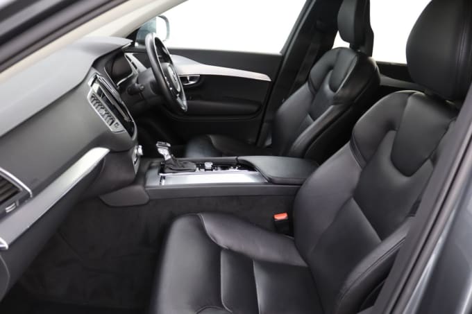 2025 Volvo Xc90