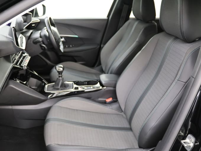 2025 Peugeot 2008