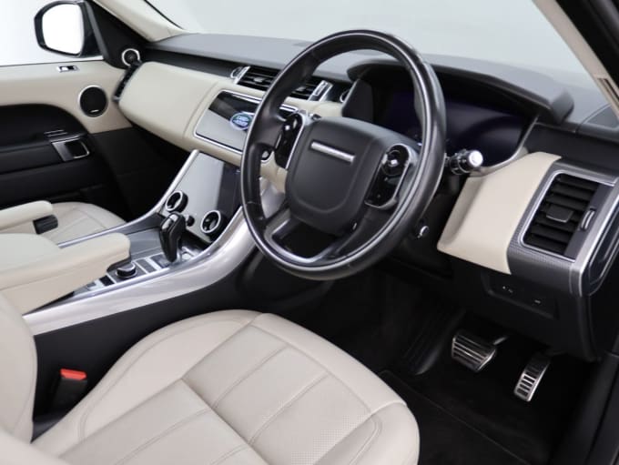 2025 Land Rover Range Rover Sport