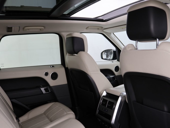 2025 Land Rover Range Rover Sport