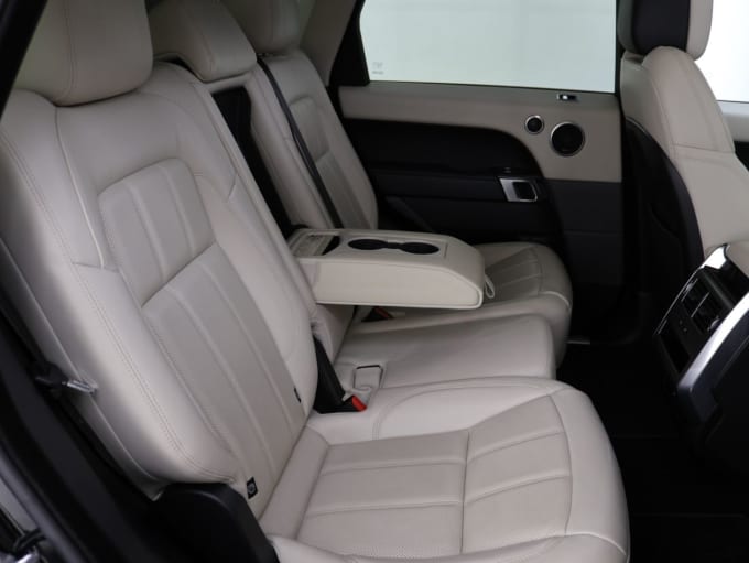 2025 Land Rover Range Rover Sport