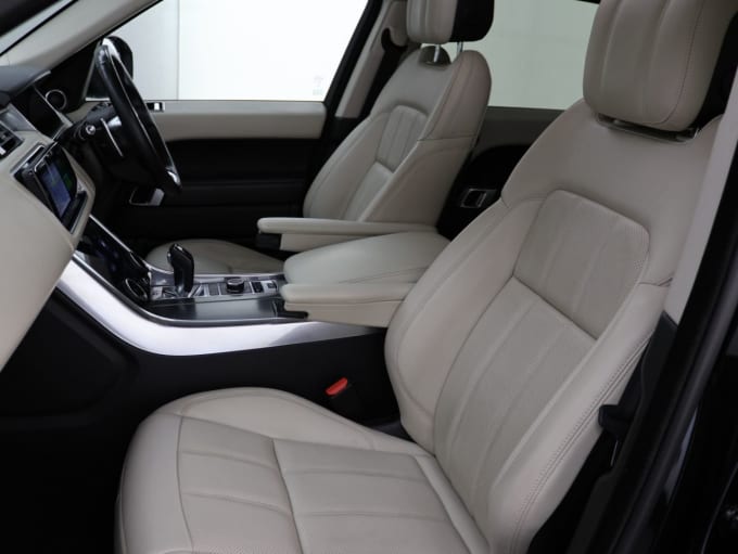 2025 Land Rover Range Rover Sport