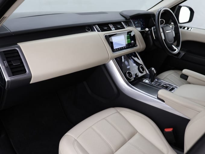 2025 Land Rover Range Rover Sport