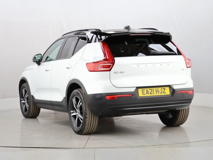 2025 Volvo Xc40