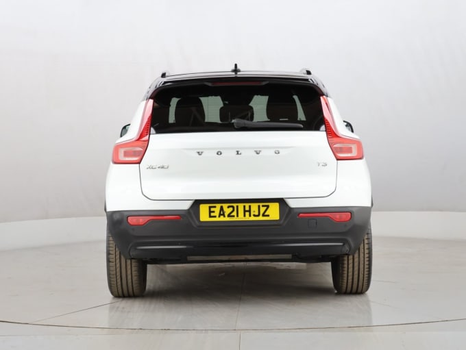2025 Volvo Xc40