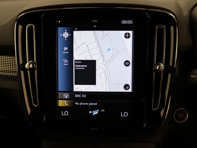2025 Volvo Xc40