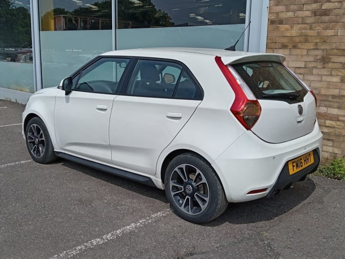 2016 Mg Mg 3