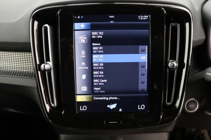 2025 Volvo Xc40