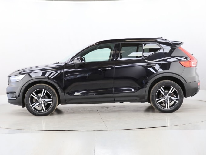 2025 Volvo Xc40