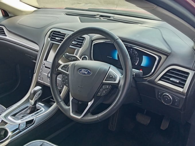2025 Ford Mondeo