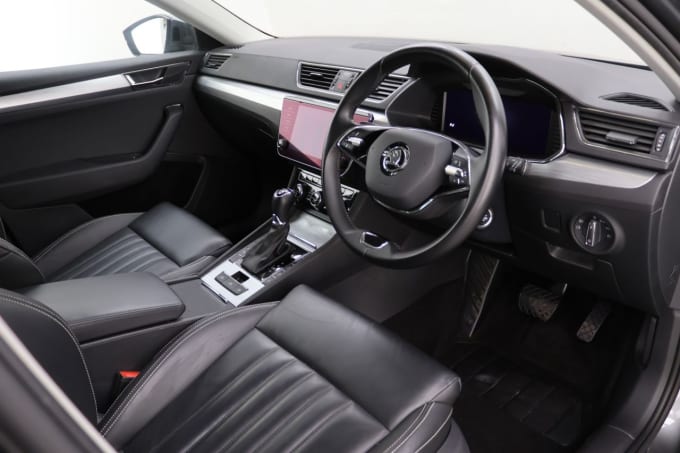 2025 Skoda Superb