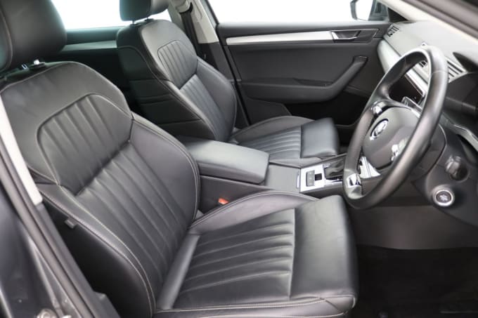 2025 Skoda Superb