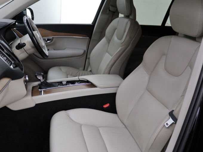 2025 Volvo Xc90