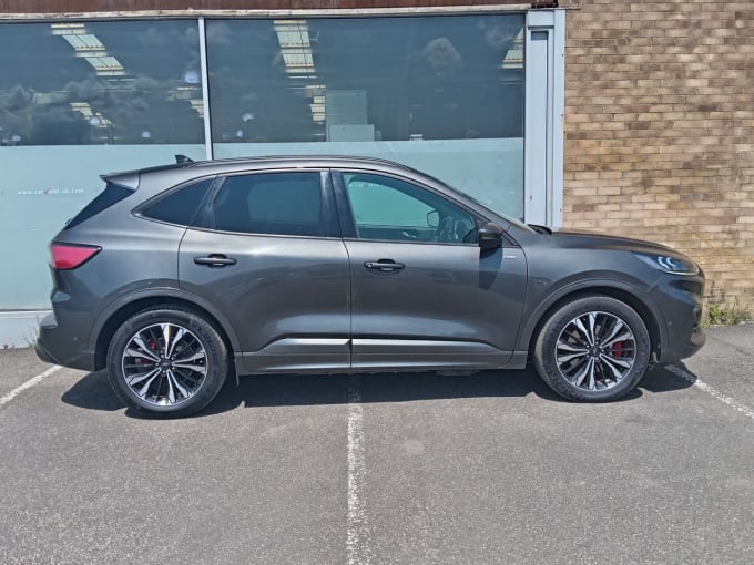 2025 Ford Kuga