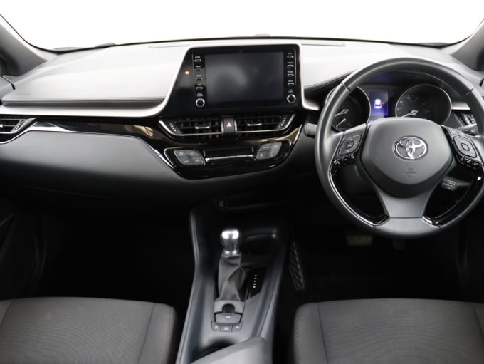 2025 Toyota C-hr