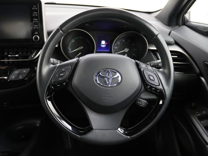 2025 Toyota C-hr