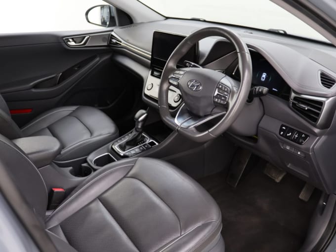 2025 Hyundai Ioniq