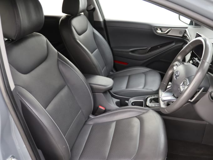 2025 Hyundai Ioniq