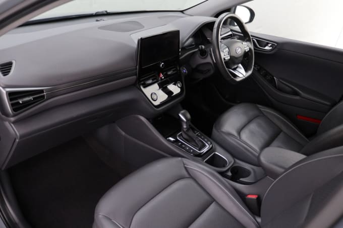 2025 Hyundai Ioniq